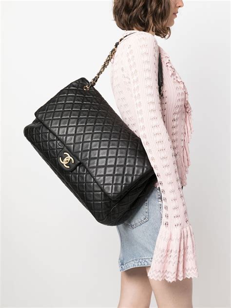 chanel jumbo loulou bag